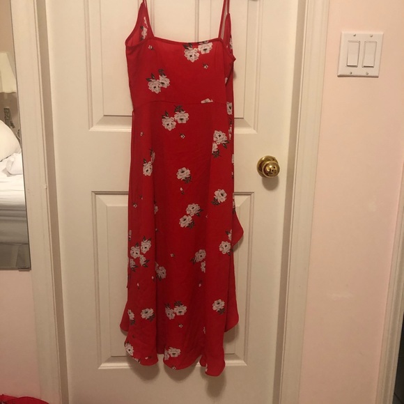 Red floral wrap maxi dress - Picture 3 of 4